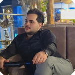 الكاتب هاشم عوف