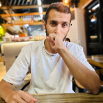 مصطفى يحيى 