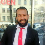المؤرخ الباحث 