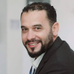 صالح عزوز 