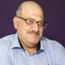 عارف حجاوي 