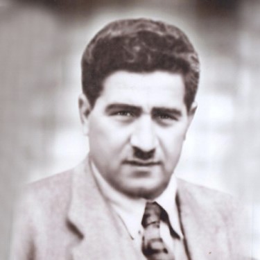 نجيب الريس 